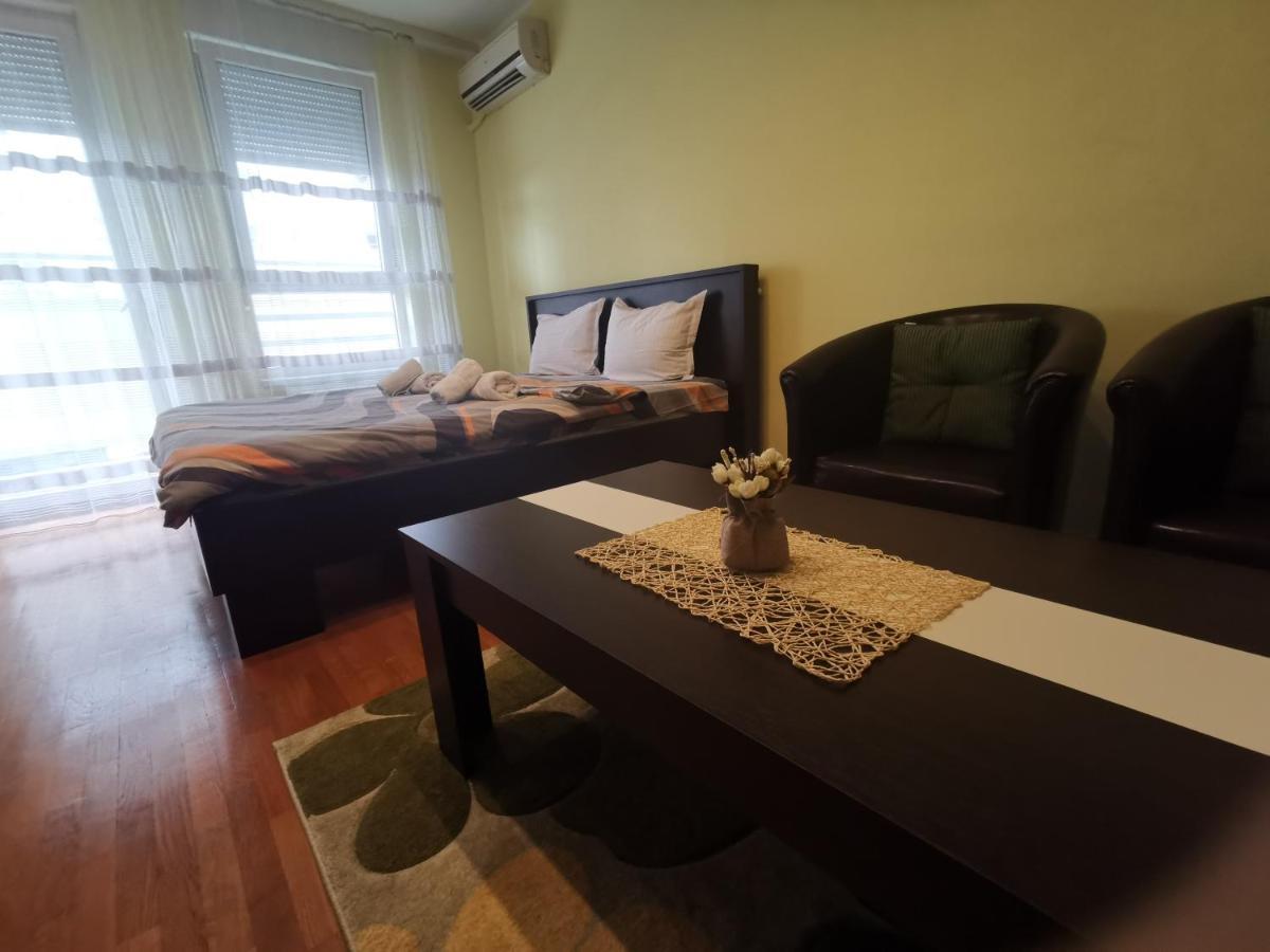 Twin Belville Apartments Belgrado Exterior foto